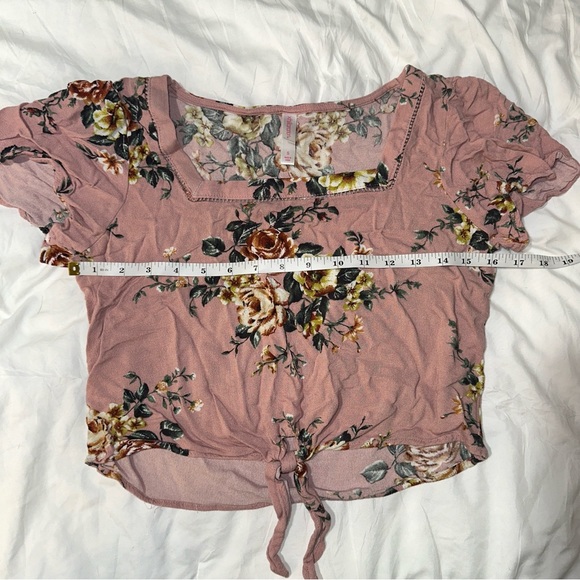 Xhilaration | Square Neck Floral Print Tie Front Cropped Short Sleeve Blouse - Picture 10 of 11